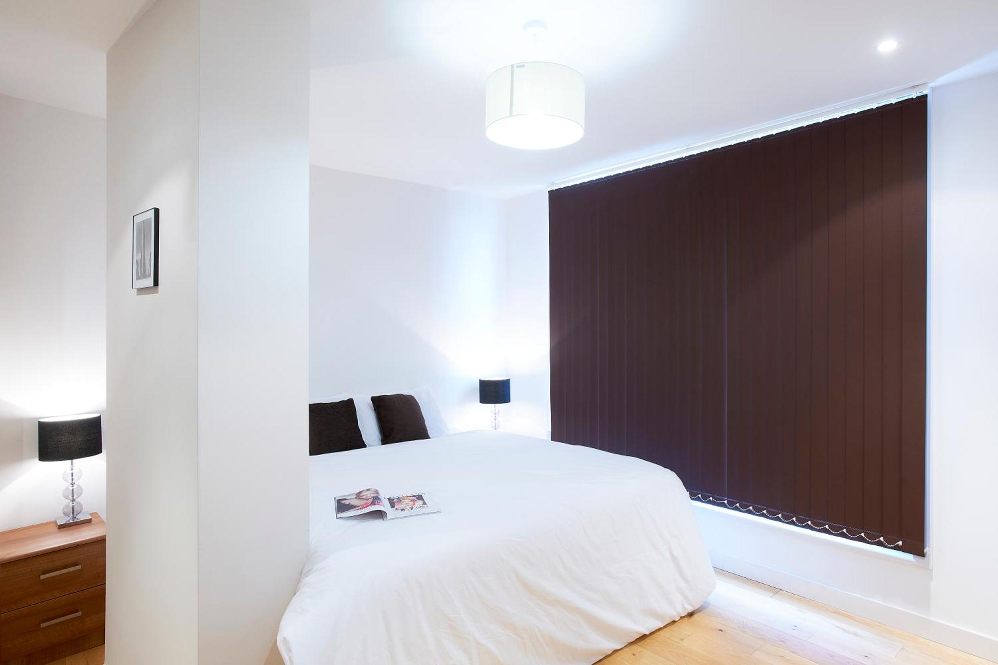 Watford Centre - Luxury Penthouse Apartment Exterior photo
